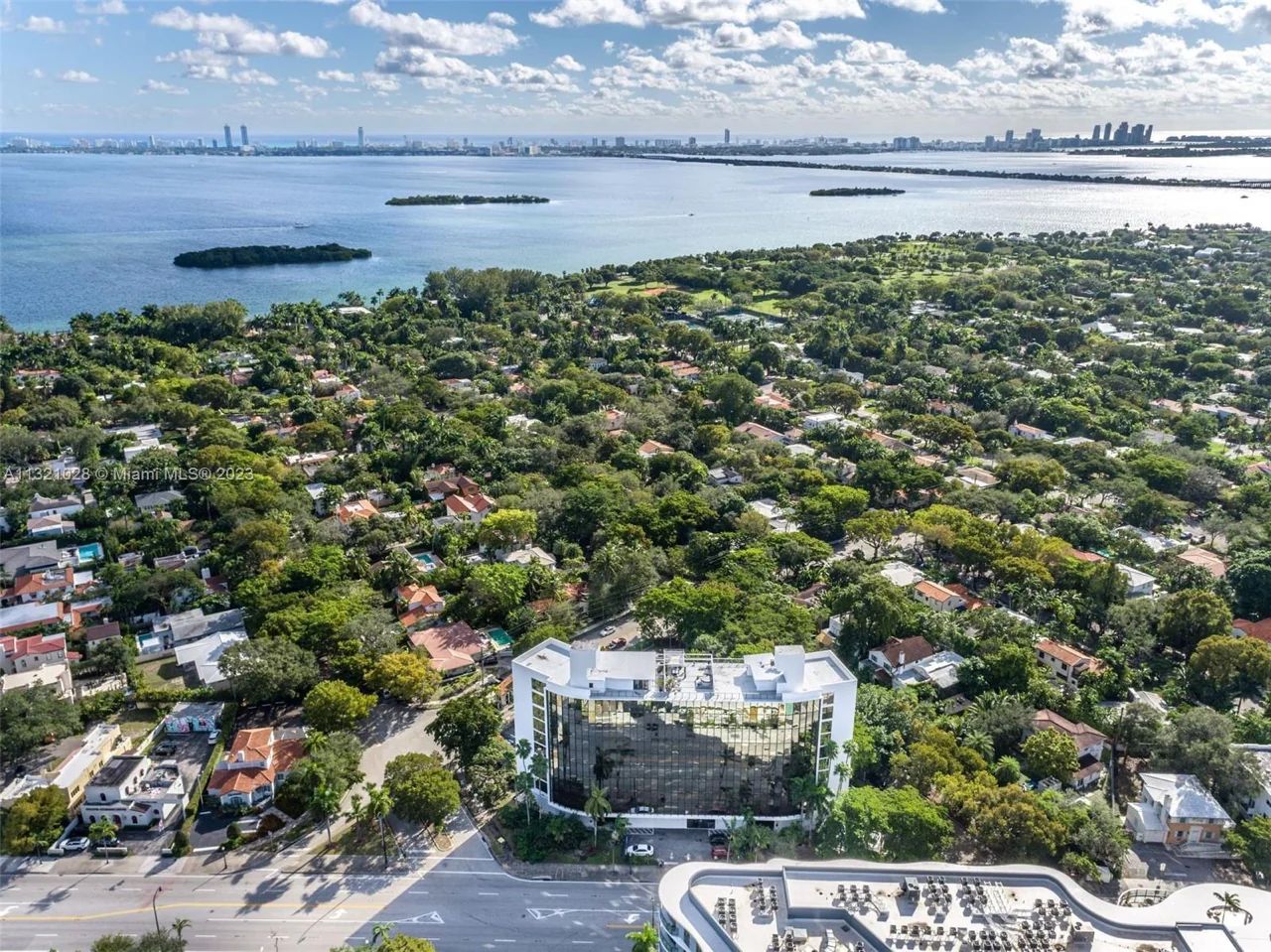 Vista Aérea de Pequeño Haití, Cerca de la Bahía de Biscayne