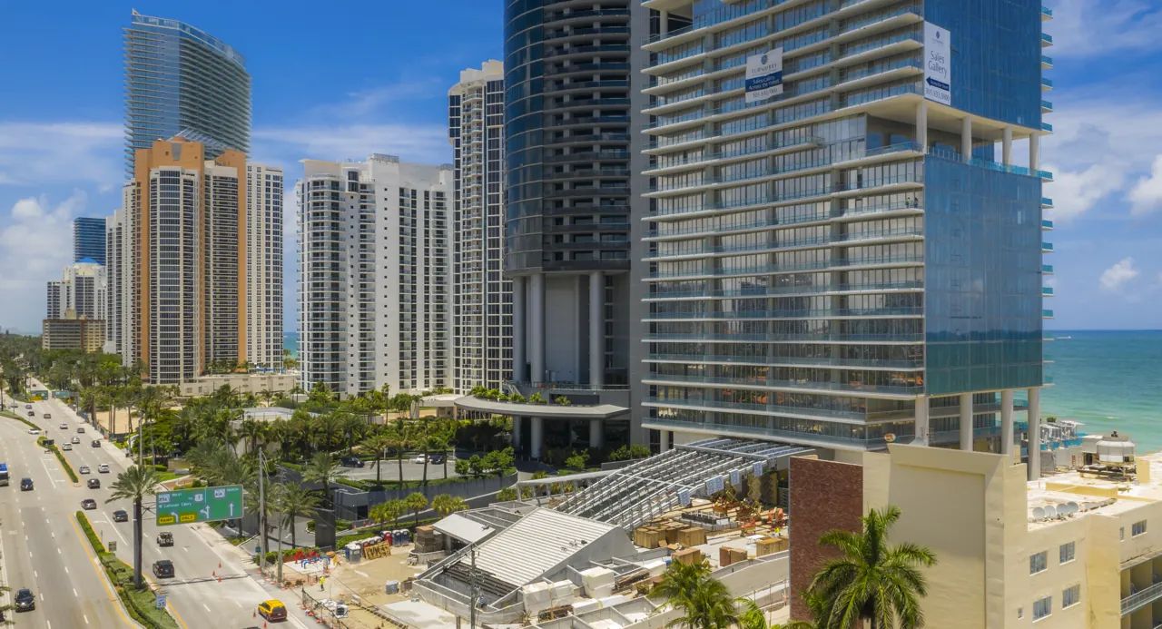 Turnberry Ocean Club Oceanfront Location