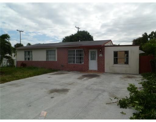 Recently Sold: $57,900 (3 beds, 2 baths, 1518 Square Feet)