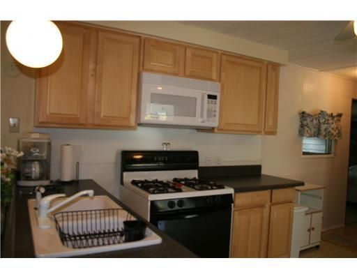 Recently Rented: $600 (2 beds, 1 baths, 746 Square Feet)