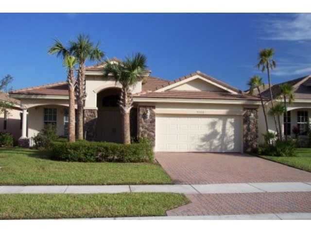 Недавно арендовано: $2,200 (4 спален, 3 ванн, 2484 Квадратных фут)