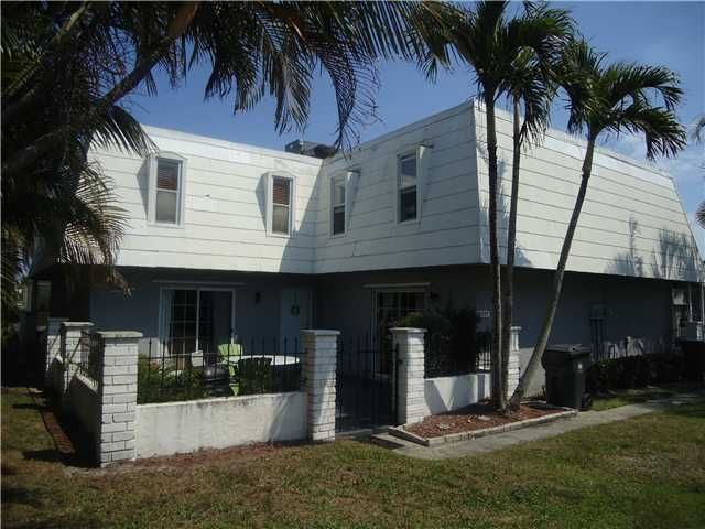 最近售出: $97,500 (2 贝兹, 2 浴室, 1428 平方英尺)