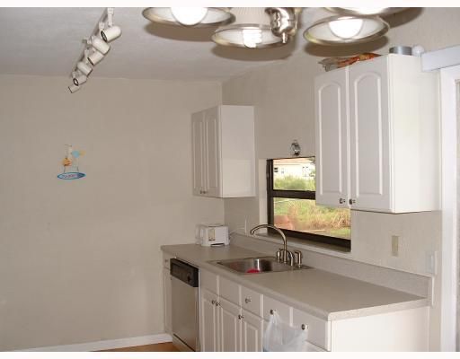 Recently Sold: $45,000 (3 beds, 2 baths, 1200 Square Feet)