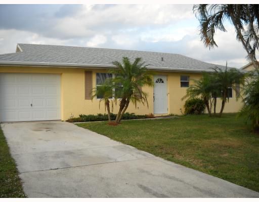 Vendido Recientemente: $59,800 (2 camas, 2 baños, 910 Pies cuadrados)