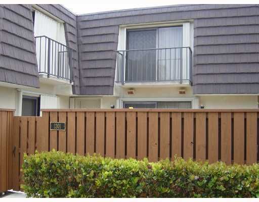 Recently Rented: $1,150 (2 beds, 2 baths, 1188 Square Feet)