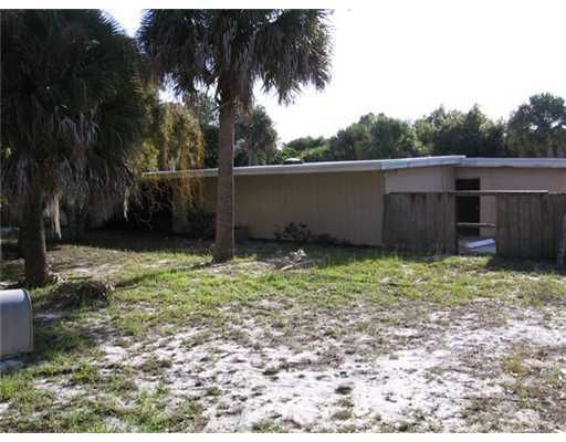 Recently Sold: $179,500 (5 beds, 3 baths, 2036 Square Feet)