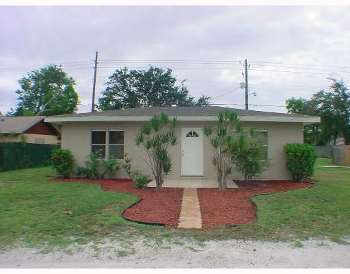 Recently Sold: $65,000 (3 beds, 2 baths, 1156 Square Feet)