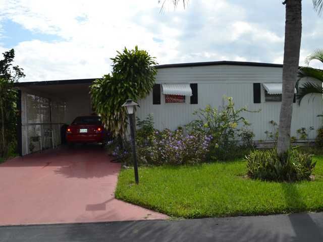 最近售出: $25,000 (2 贝兹, 2 浴室, 960 平方英尺)