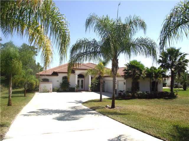 Recently Sold: $899,900 (4 beds, 4 baths, 3585 Square Feet)