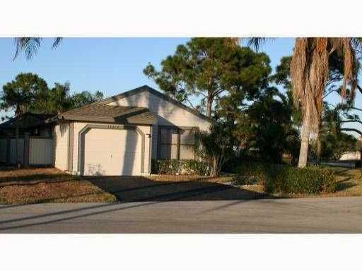 Recently Rented: $1,275 (2 beds, 2 baths, 1203 Square Feet)