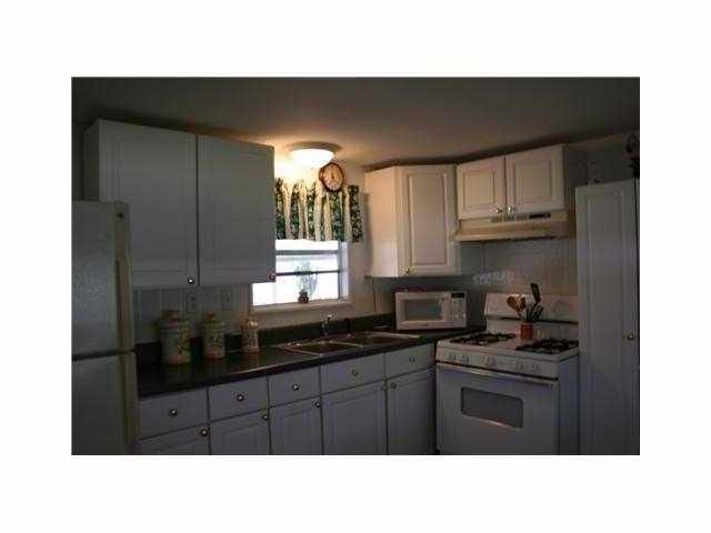 Recently Rented: $650 (2 beds, 1 baths, 672 Square Feet)