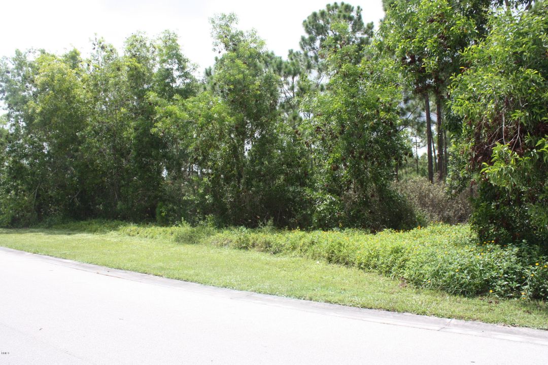 最近售出: $64,900 (0 贝兹, 0 浴室, 0 平方英尺)