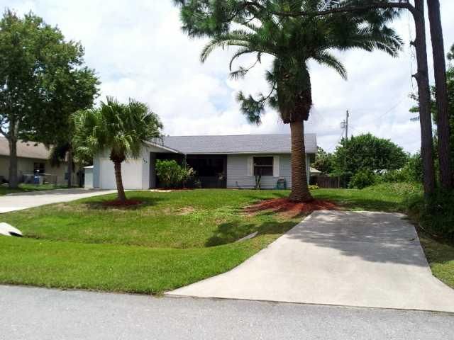 Recently Sold: $89,900 (2 beds, 2 baths, 1230 Square Feet)