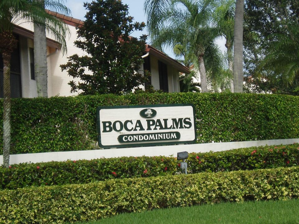 Недавно продано: $98,900 (2 спален, 2 ванн, 958 Квадратных фут)