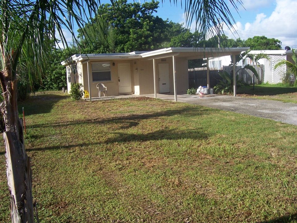 Recently Rented: $800 (1 beds, 1 baths, 612 Square Feet)