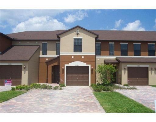 Recientemente alquilado: $1,175 (3 camas, 2 baños, 1521 Pies cuadrados)