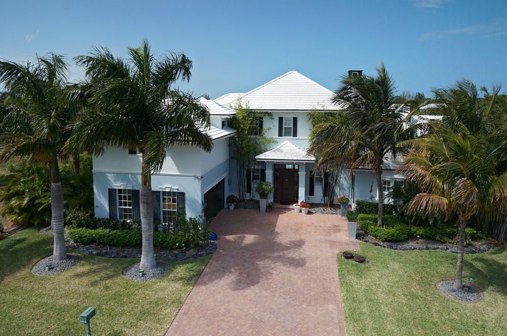 Recently Sold: $1,200,000 (4 beds, 4 baths, 3053 Square Feet)