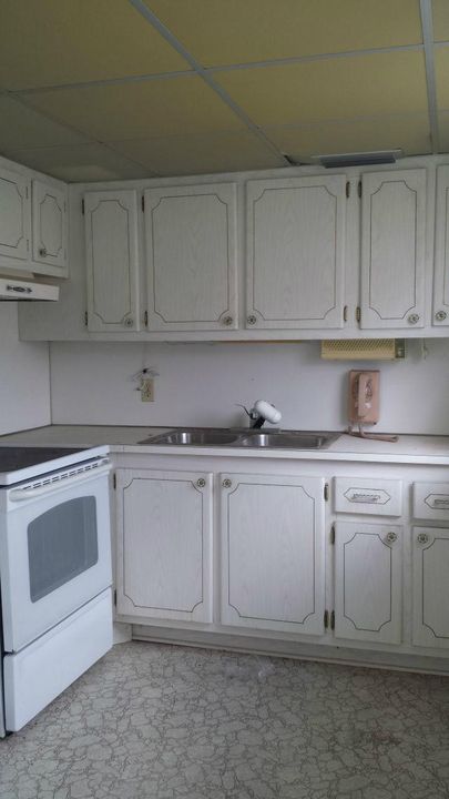 Vendido Recientemente: $35,300 (2 camas, 1 baños, 828 Pies cuadrados)