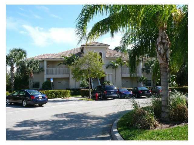 Recently Rented: $900 (1 beds, 1 baths, 900 Square Feet)