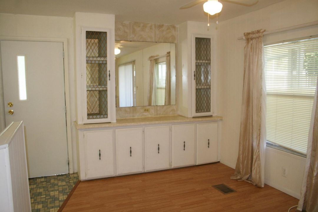 Недавно арендовано: $800 (2 спален, 2 ванн, 1248 Квадратных фут)