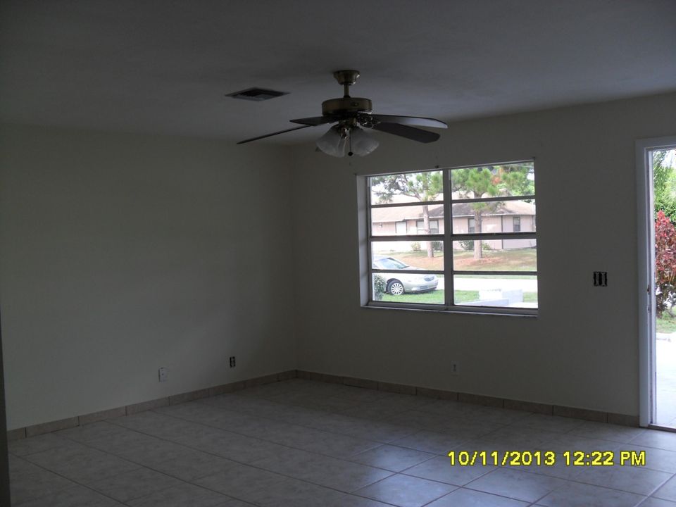 Recently Rented: $875 (2 beds, 2 baths, 1000 Square Feet)