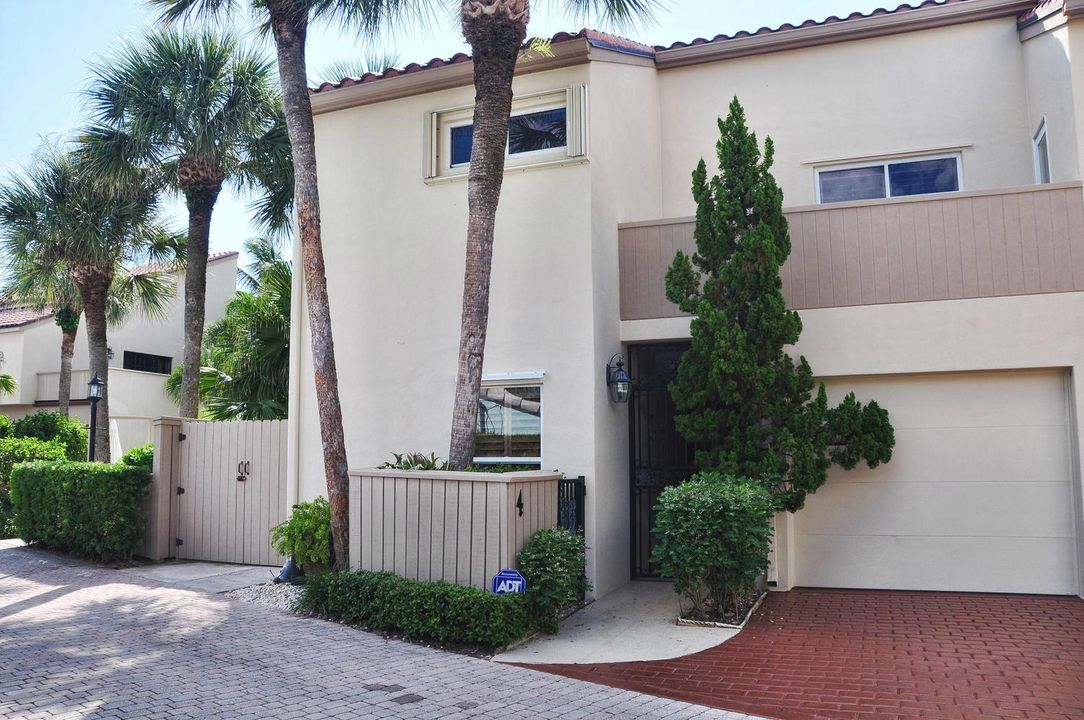 Недавно арендовано: $3,600 (3 спален, 3 ванн, 2600 Квадратных фут)