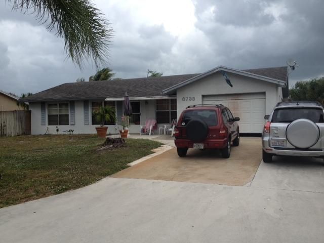 Vendido Recientemente: $129,900 (3 camas, 2 baños, 2007 Pies cuadrados)