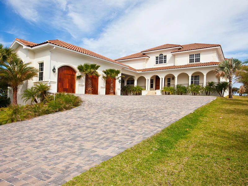 Recently Sold: $3,900,000 (6 beds, 6 baths, 6735 Square Feet)