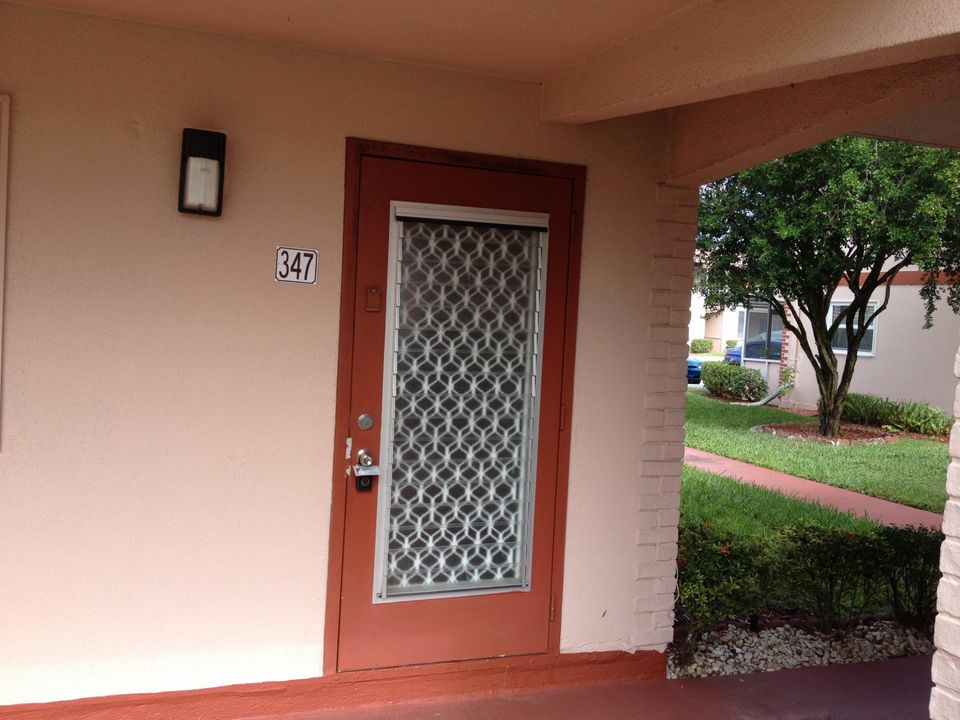 Recently Sold: $27,500 (1 beds, 1 baths, 726 Square Feet)