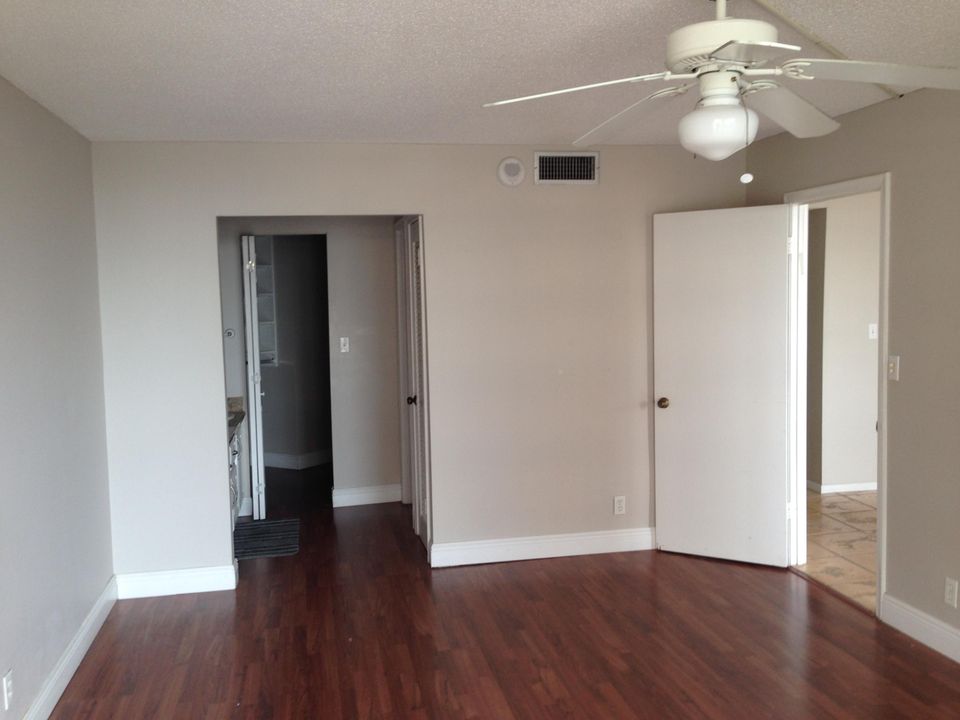 Recently Rented: $1,175 (1 beds, 1 baths, 0 Square Feet)