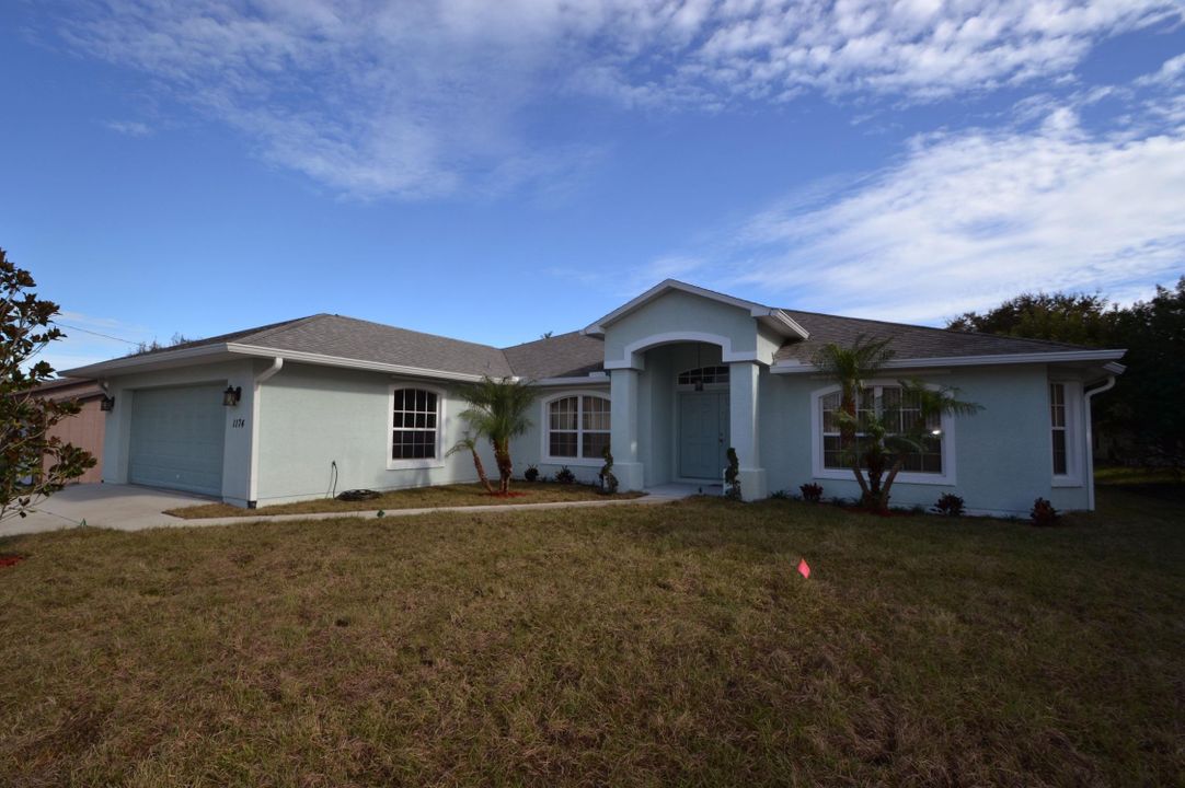 Недавно продано: $195,000 (3 спален, 2 ванн, 1734 Квадратных фут)