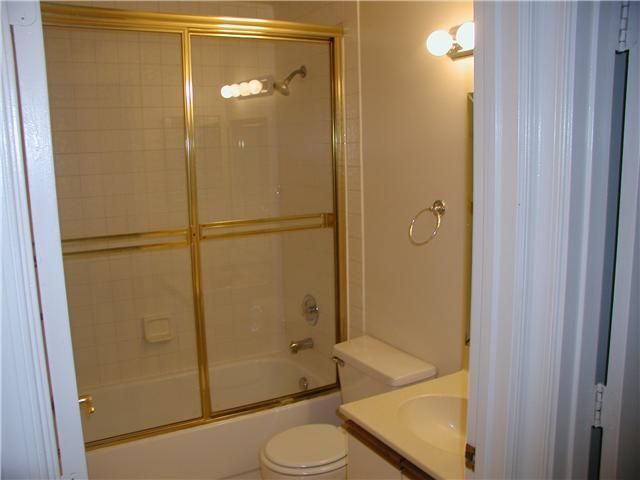 最近租的: $1,250 (2 贝兹, 2 浴室, 1367 平方英尺)