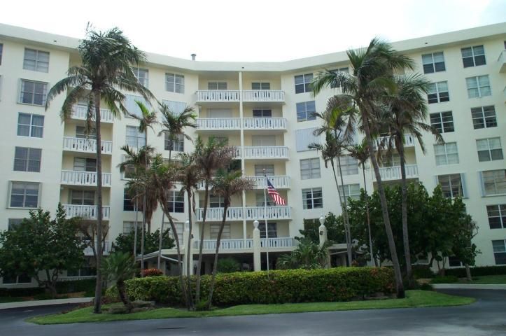 Recently Sold: $145,000 (1 beds, 1 baths, 985 Square Feet)