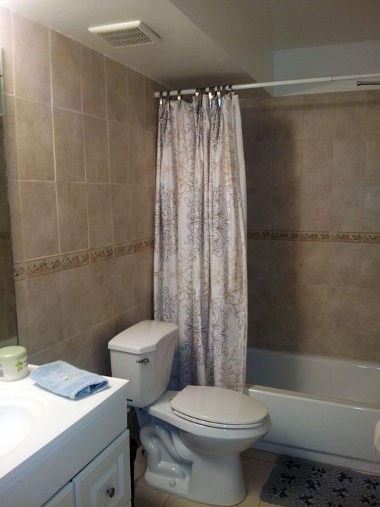 Vendido Recientemente: $129,900 (3 camas, 2 baños, 1286 Pies cuadrados)