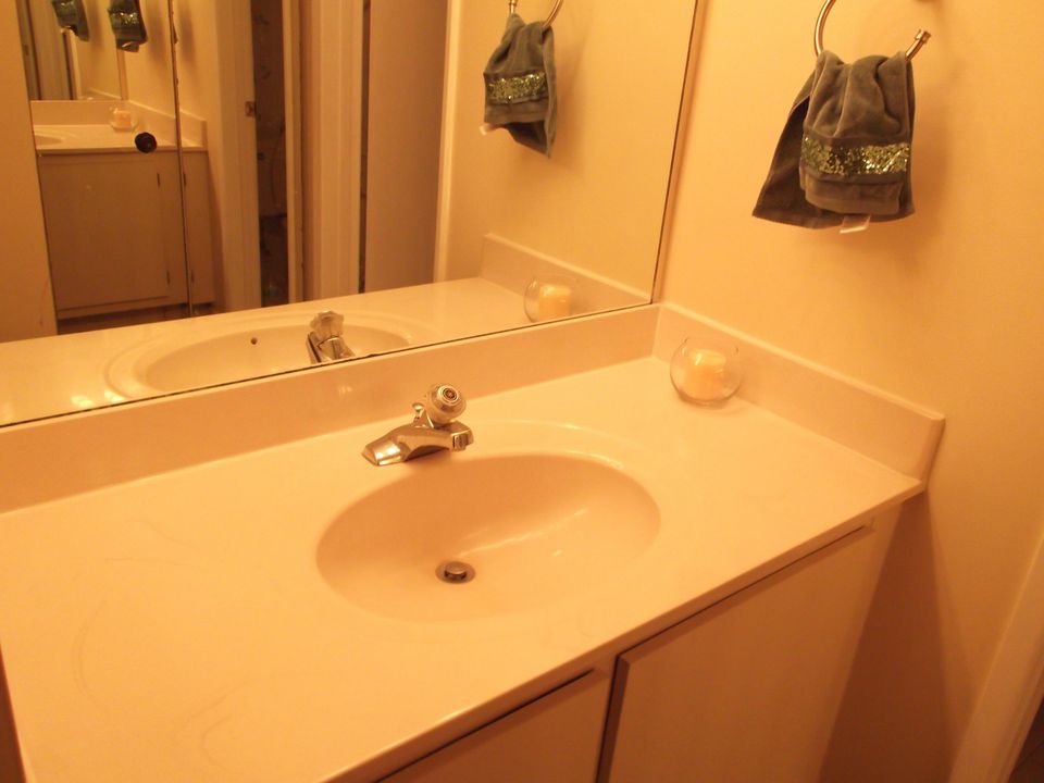 Недавно арендовано: $1,225 (2 спален, 2 ванн, 1000 Квадратных фут)