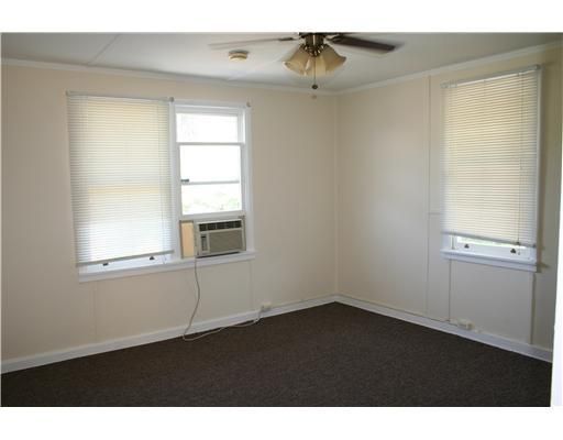 Recently Rented: $850 (2 beds, 1 baths, 540 Square Feet)