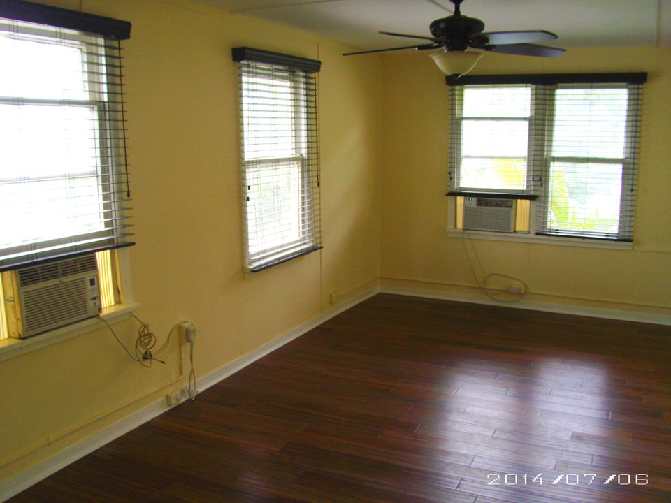 Recently Rented: $850 (0 beds, 1 baths, 600 Square Feet)