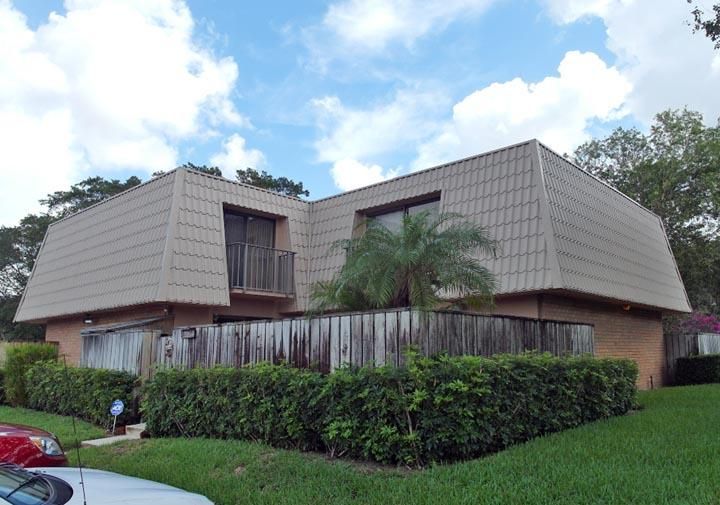 Vendido Recientemente: $104,000 (2 camas, 2 baños, 1236 Pies cuadrados)