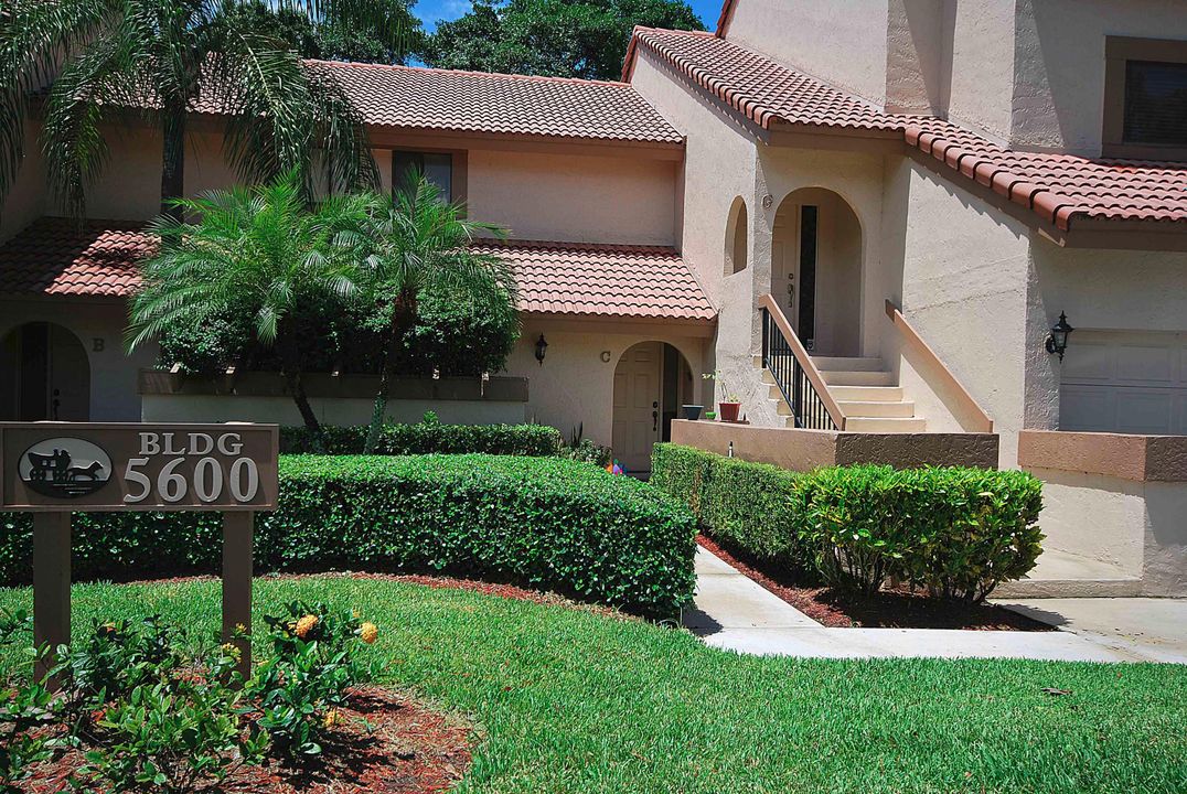 Recently Rented: $1,500 (2 beds, 1 baths, 1025 Square Feet)