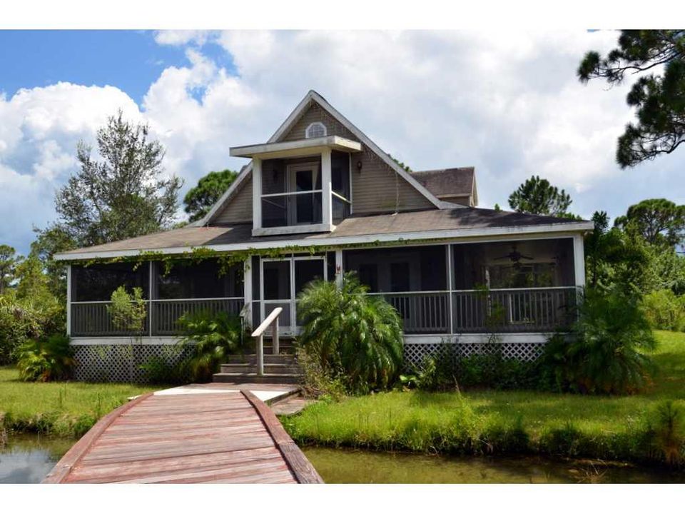 Недавно продано: $152,250 (3 спален, 2 ванн, 1064 Квадратных фут)