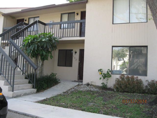 Недавно арендовано: $1,300 (2 спален, 2 ванн, 950 Квадратных фут)