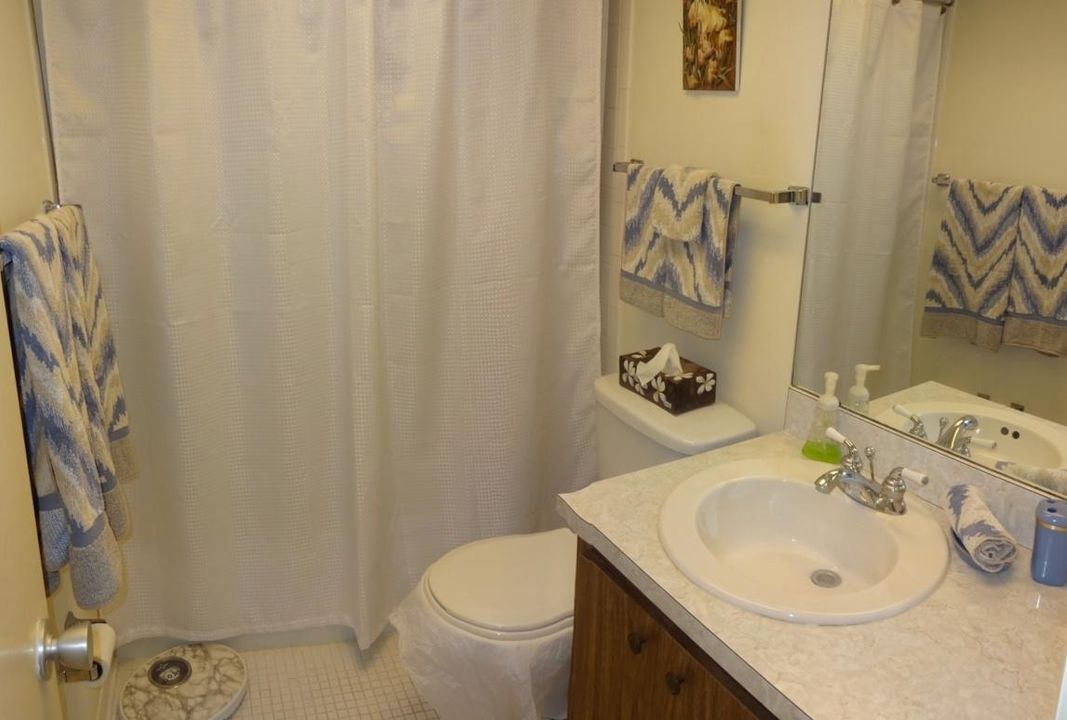 Недавно арендовано: $1,300 (1 спален, 1 ванн, 840 Квадратных фут)