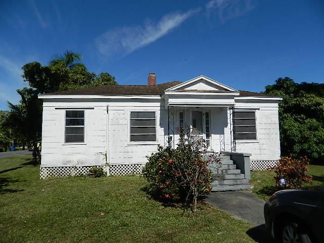 Recently Sold: $52,900 (3 beds, 2 baths, 1368 Square Feet)