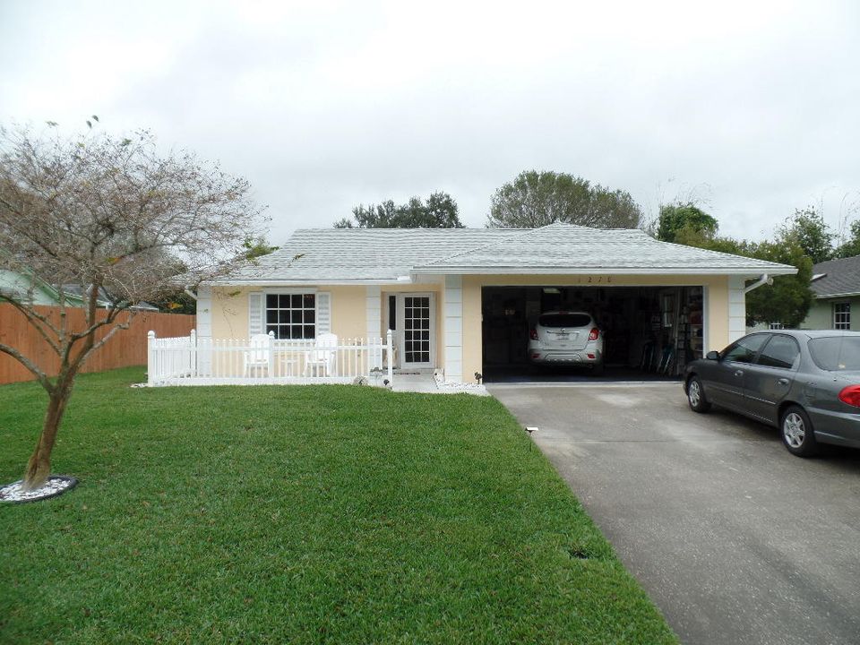 Recently Sold: $179,500 (3 beds, 2 baths, 1566 Square Feet)