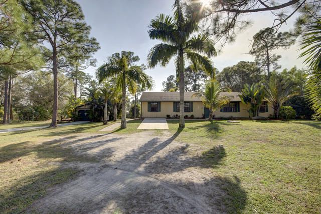 Recently Sold: $205,000 (3 beds, 2 baths, 1441 Square Feet)