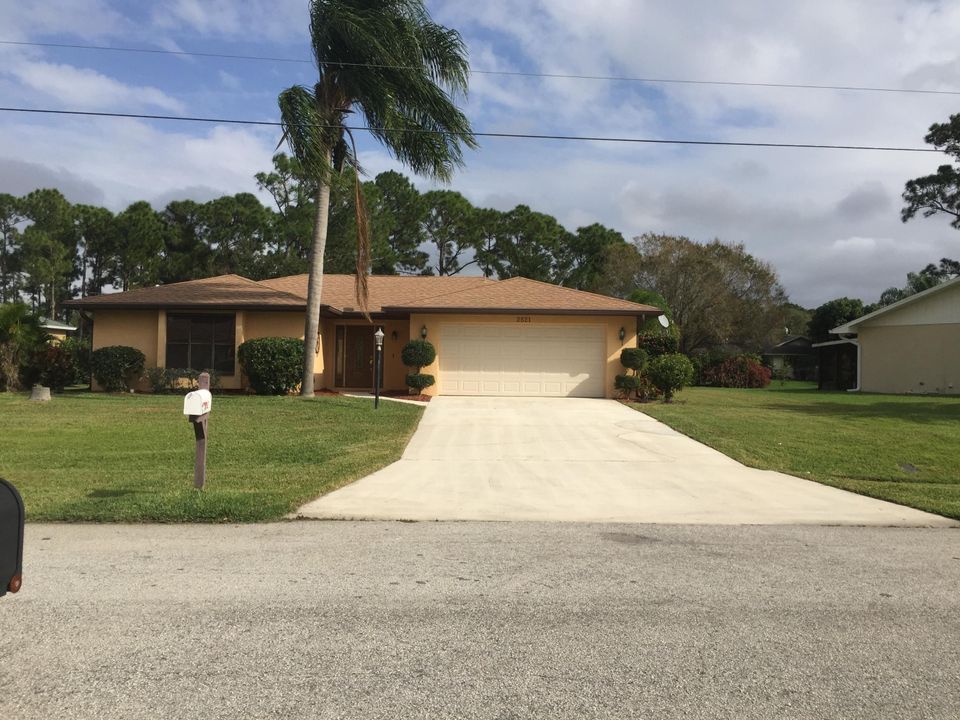 Недавно продано: $164,000 (3 спален, 2 ванн, 1849 Квадратных фут)