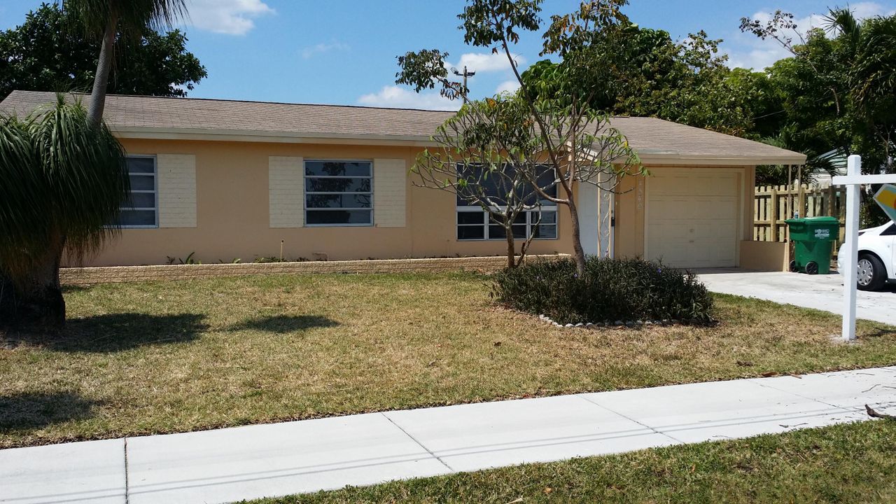 最近租的: $1,885 (3 贝兹, 2 浴室, 2410 平方英尺)