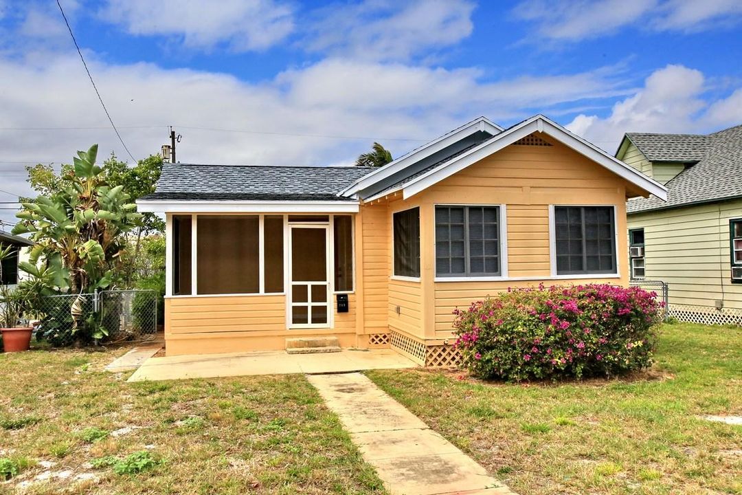 最近租的: $1,375 (2 贝兹, 2 浴室, 1116 平方英尺)