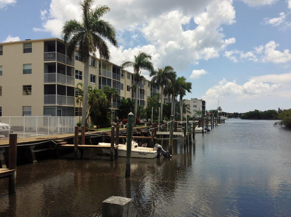 Recently Rented: $900 (1 beds, 1 baths, 703 Square Feet)