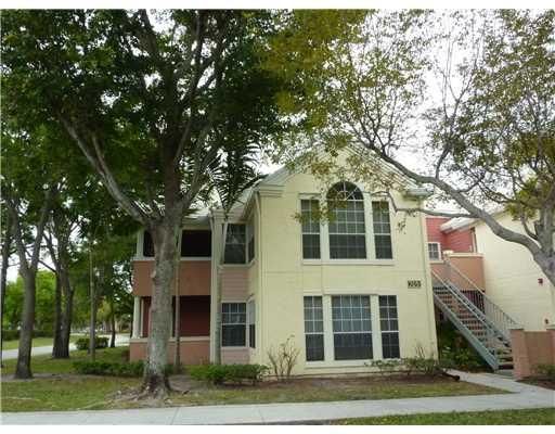 Recently Rented: $1,400 (2 beds, 2 baths, 978 Square Feet)